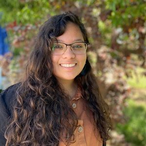 Meet your Posher, Isabel